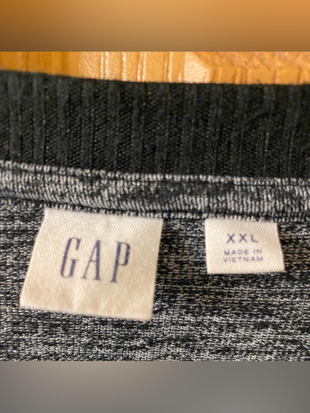 GAP Sweater - Picture 2 of 5